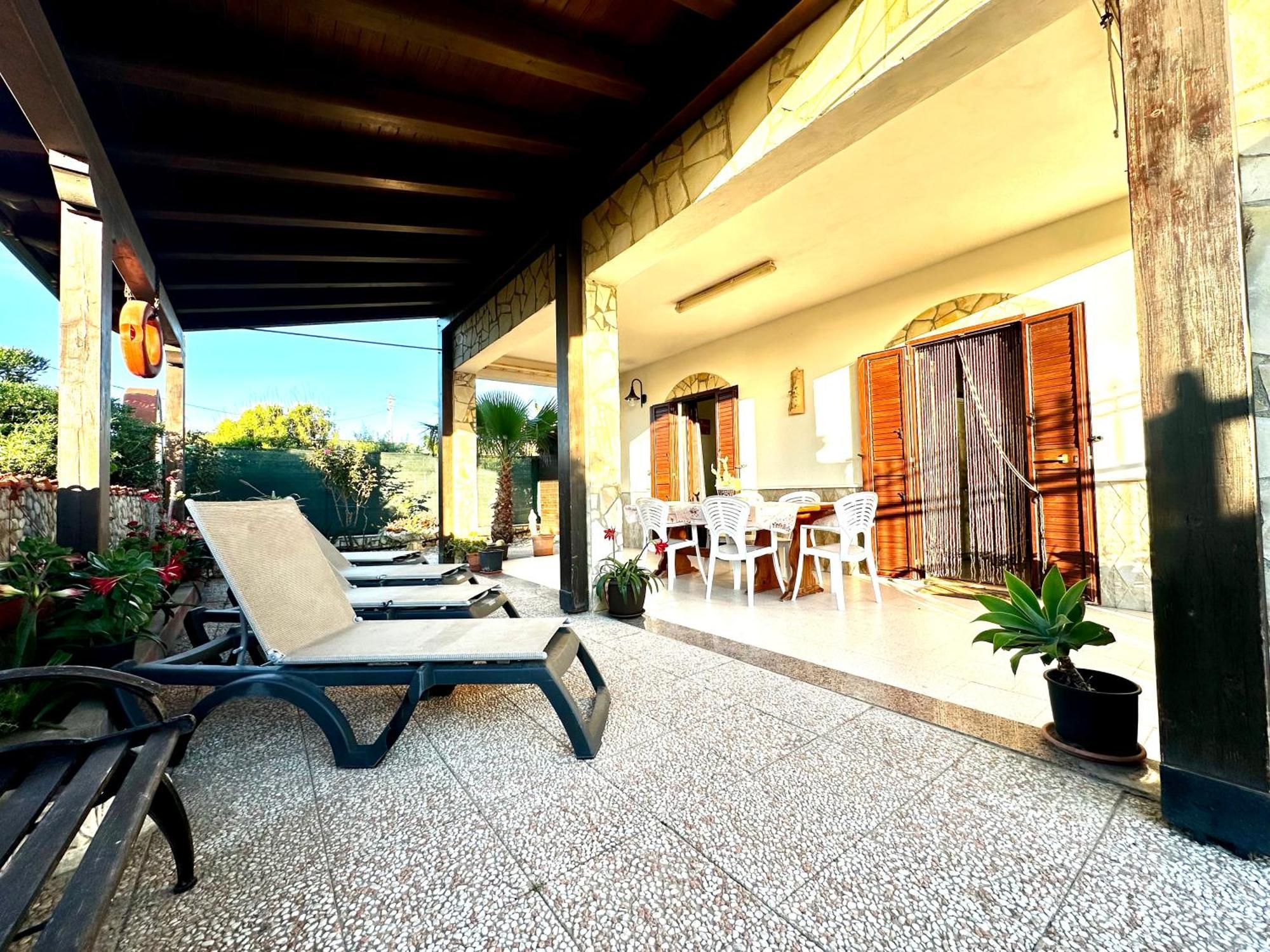 Casa Del Sole Daire Campofelice Di Roccella Dış mekan fotoğraf