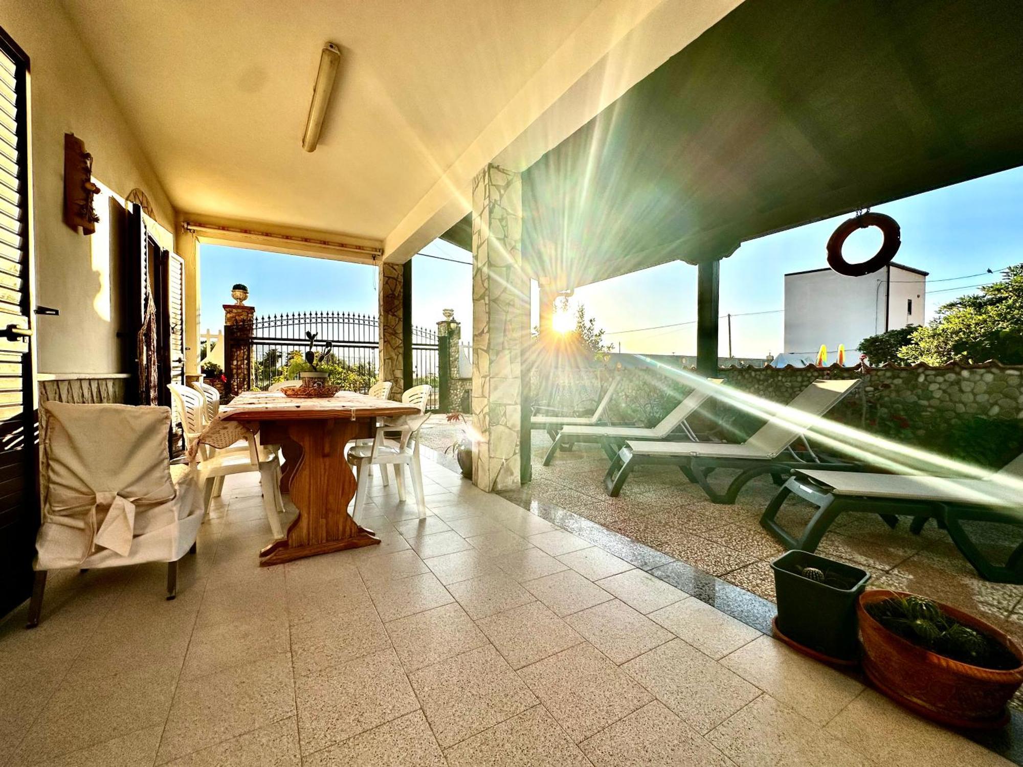 Casa Del Sole Daire Campofelice Di Roccella Dış mekan fotoğraf